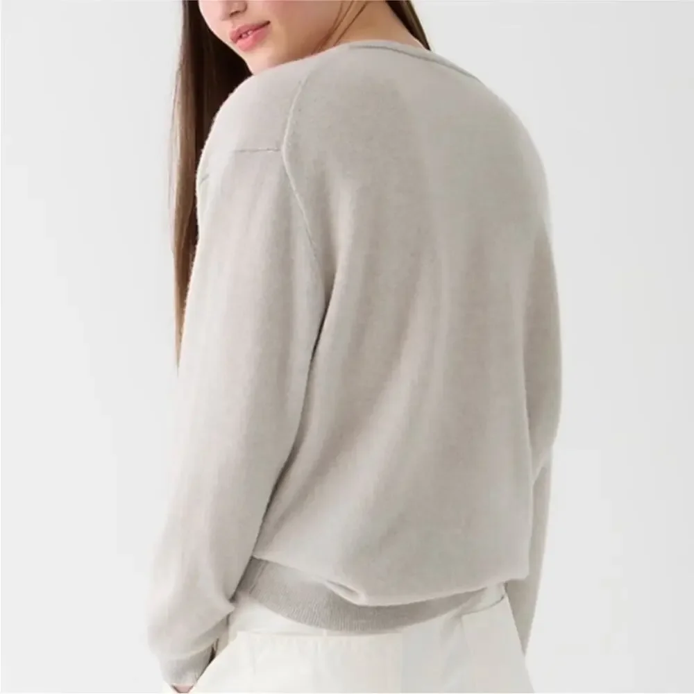 J Crew 100% Cashmere Relaxed V Neck Sweater BA394 Knit Fall 2023